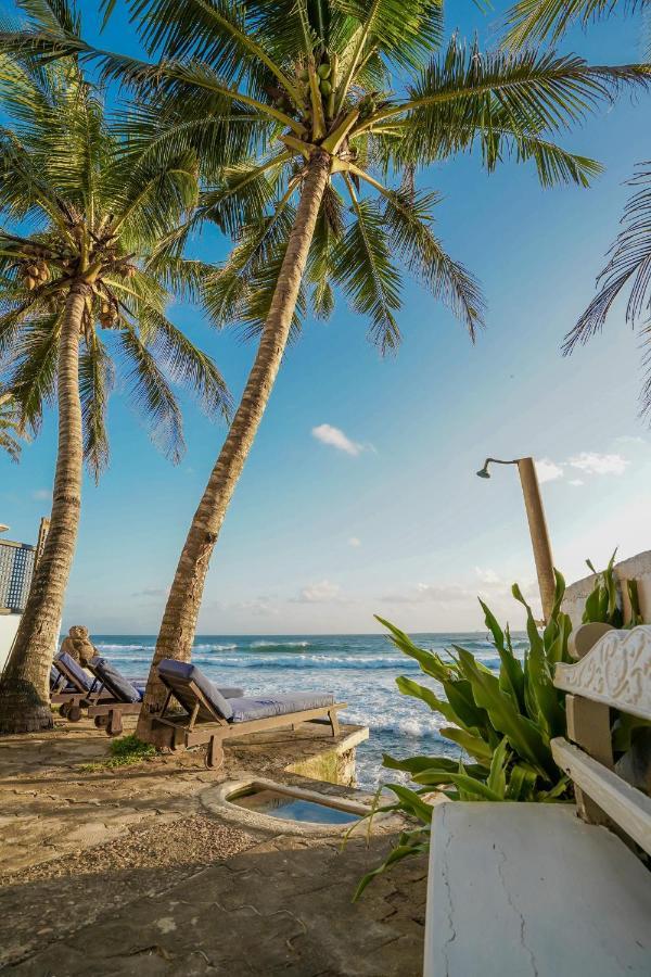 Blue Sky Beach Resort Unawatuna Exterior foto